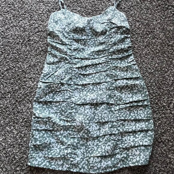 Abercrombie & Fitch Green And White Floral Small mini dress adjustable straps - Picture 4 of 7